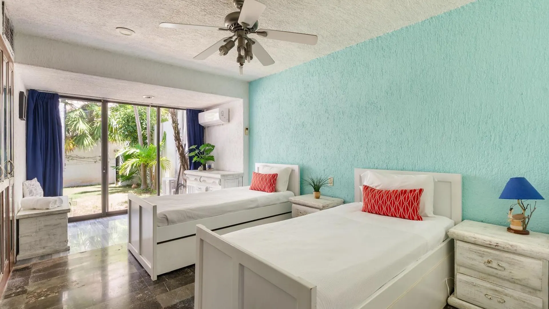 Apartament Large House - Walking To Beach - 10 Guests! Cancún
